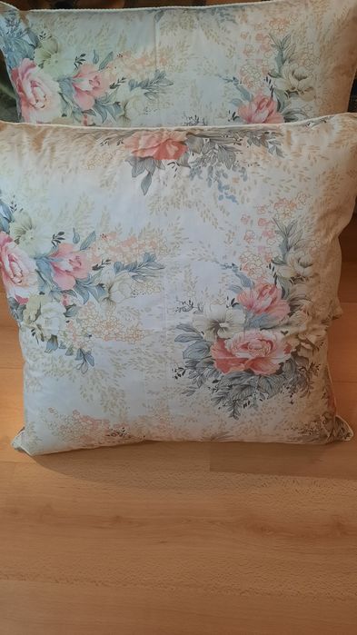 Подушки пуховые,размер 70×70