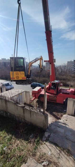 Услуги с Мини Багер; Мини Челен Товарач {Фадрома; Бобкат} и Самосвал