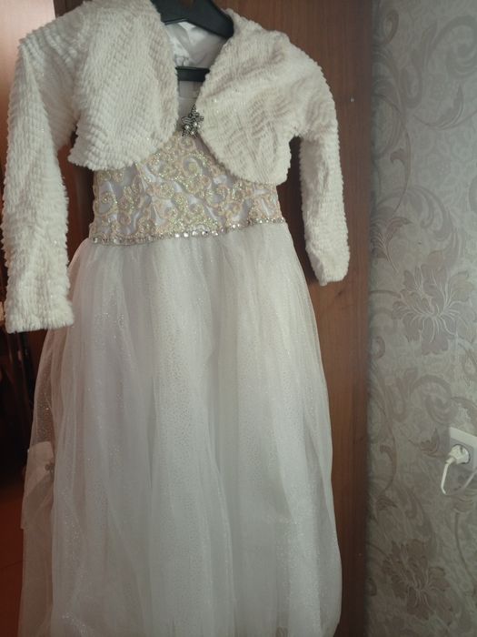 Платье7-9 лет размер 38