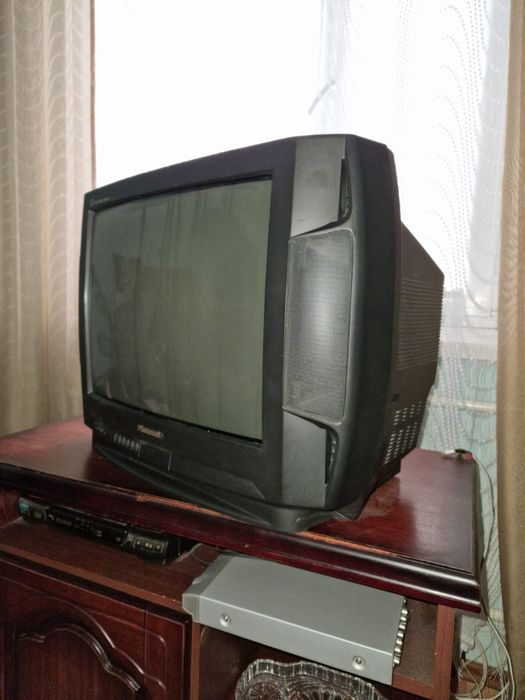 Продам телевизор