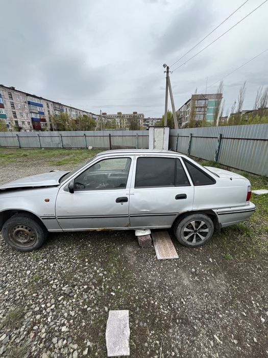 Продам daewoo neksia на запчасти