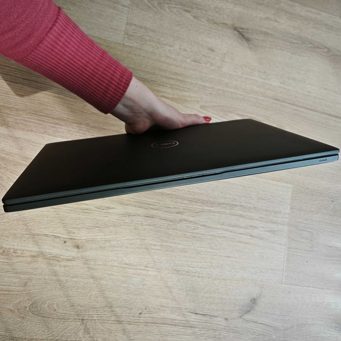 Лаптоп Dell Latitude 7490 – i5 / 16 GB RAM / 256 GB SSD / Touch