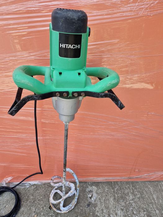 Hitachi UM 16 VST  - mixer ( malaxor )