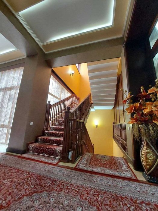 В аренду дом ( Офис , Дет сад ) ул Саломатина