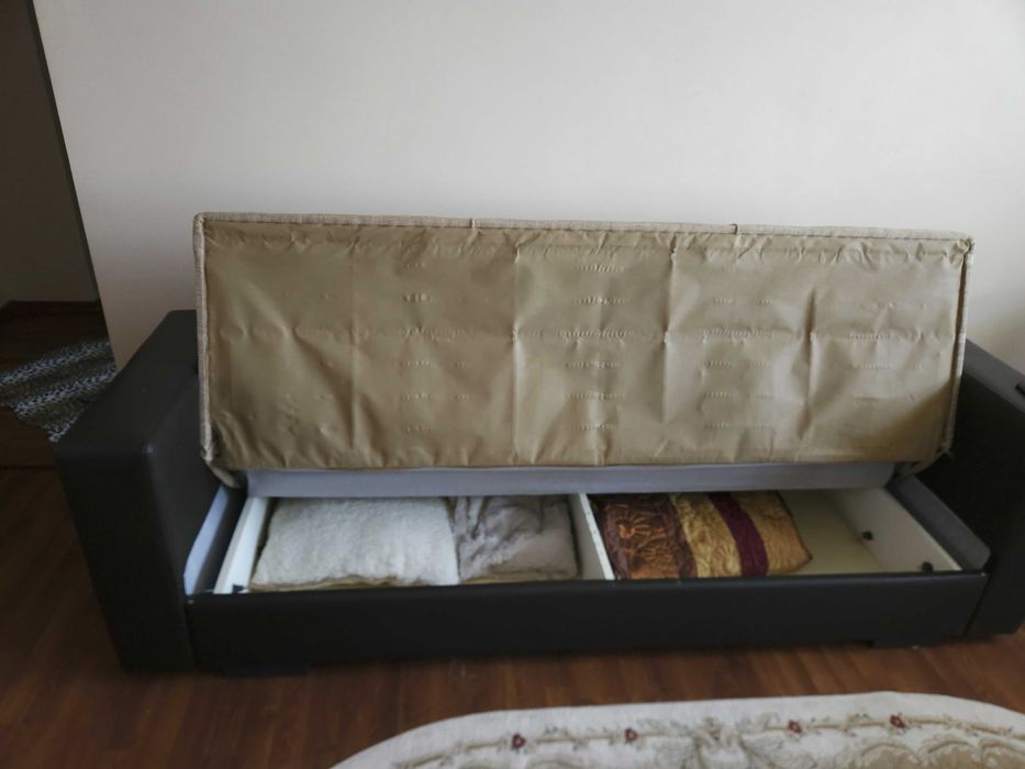 Canapea cu doua fotolii