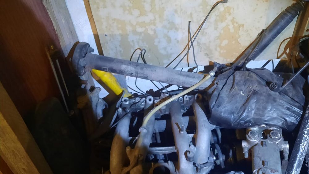 Запчасти на Мерс 190