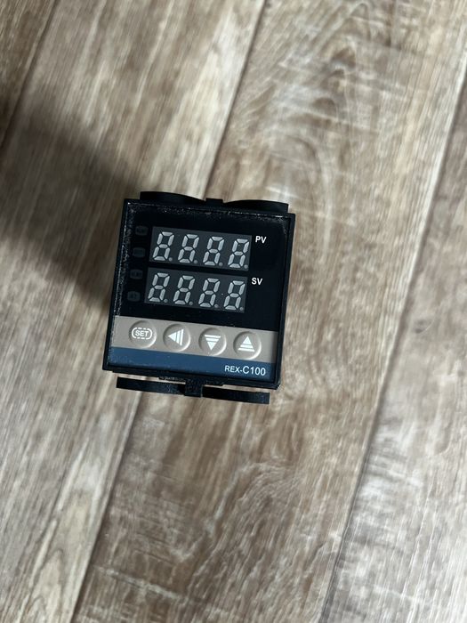 Терморегулятор REX C 100