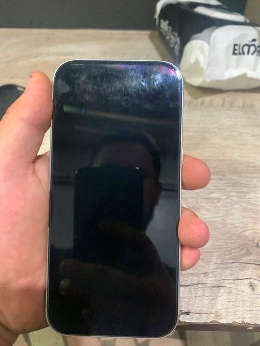 Iphone 17 xolati ideal srochna sotiladi