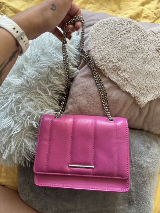 Мини чантичка pull&bear фуксия