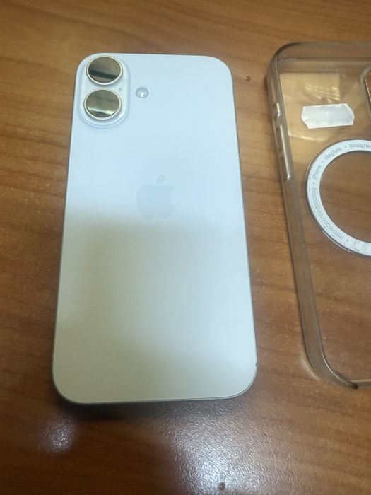 Iphone 16 fara urme de uzura