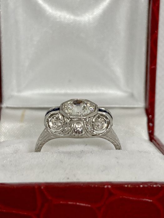 Inel antic platina cu diamante 1.13ct.