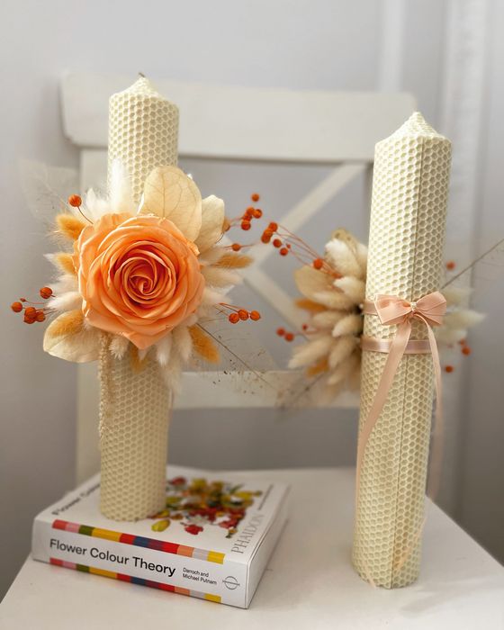 Lumânări de cununie din flori criogenate și plante uscate