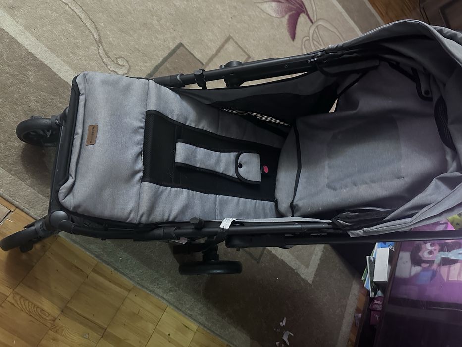 Коляска в хорошем состоянии