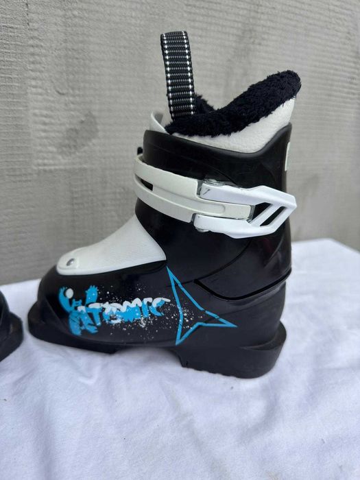 Clapari ski schi copii Atomic  marime Eur:25 Mondo:15