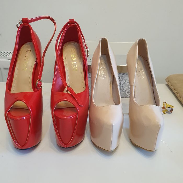 Pantofi cu platforma cu toc inalt