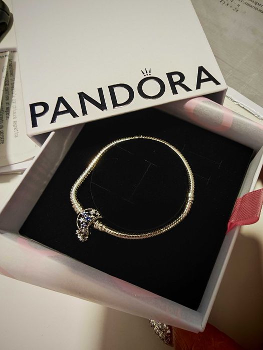 чисто нова гривна Pandora 16 см.