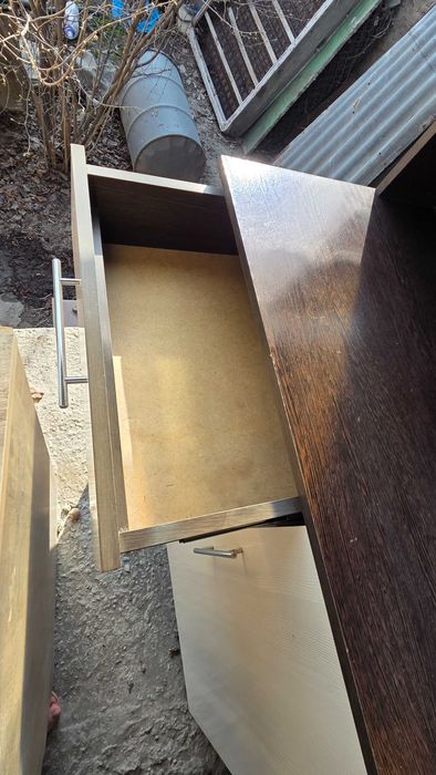 Туалетный стол с зеркалом