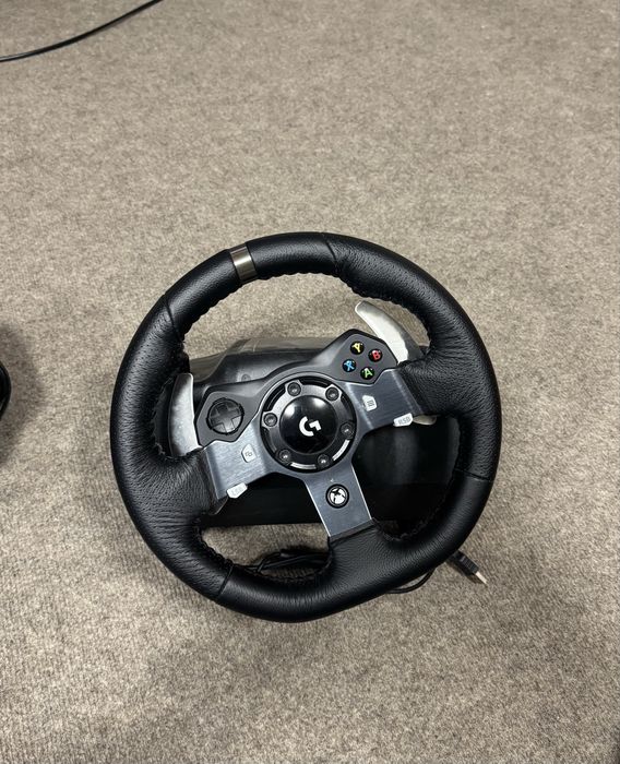 Logitech g920 в отлично състояние