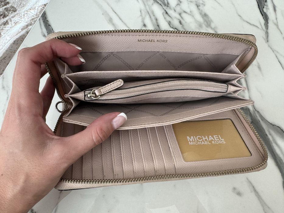 Michael kors Оригинален портфейл