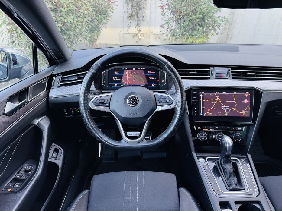 VOLKSWAGEN PASSAT~ALLTRACK~190 CP~4Motion~Distronic~TVA deductibil~