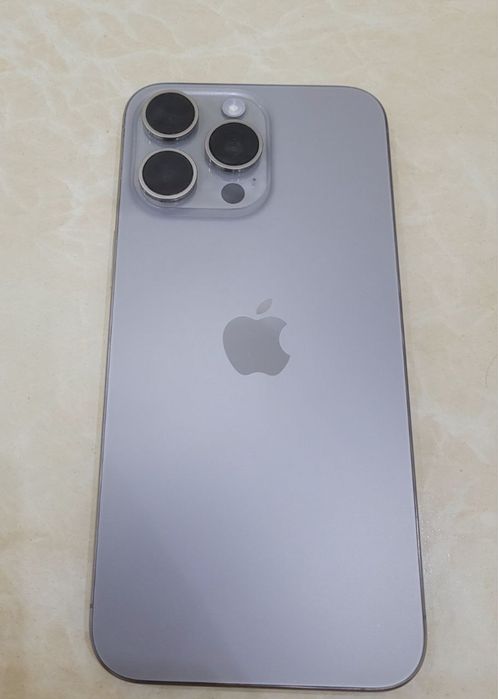 Iphone 15 pro max titanium