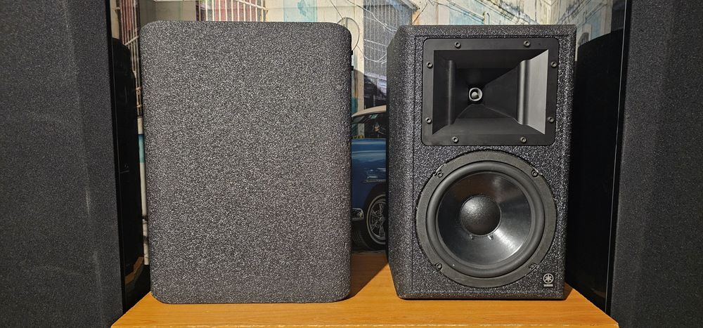 Yamaha AS 108 boxe de raft sau trepied monitoare pasive