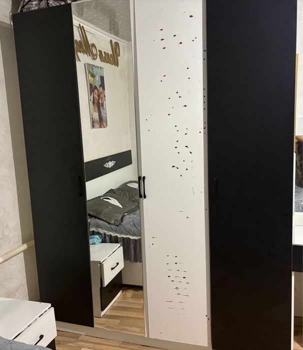 Шкаф вешевой.