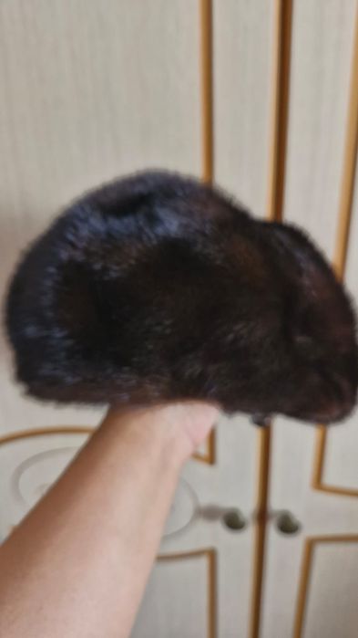 Продвм норковую шапку