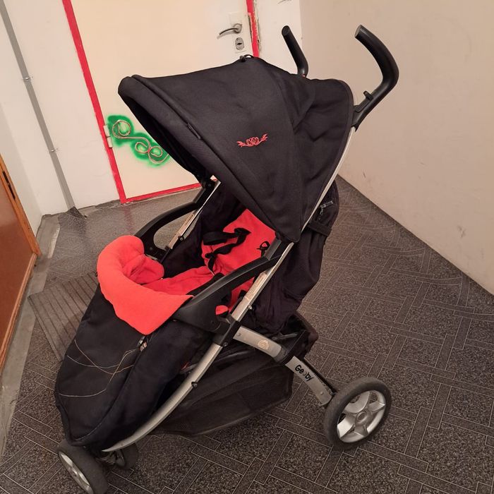 Продам оригинальную коляску