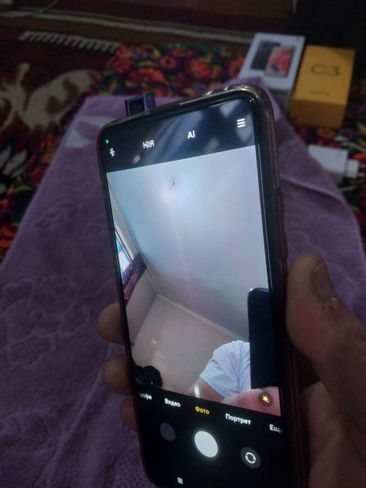 Телефон флагман. Покко .F2про.256+8