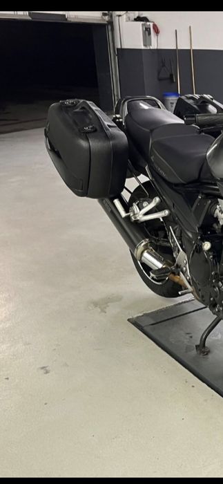 Vând cutii laterale MOTO Suzuki Bandit GSF 1250/650 - 2007/2011