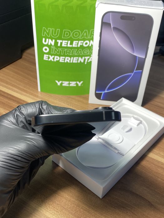 iPhone 16 Pro• 128 GB • Black  Titanium