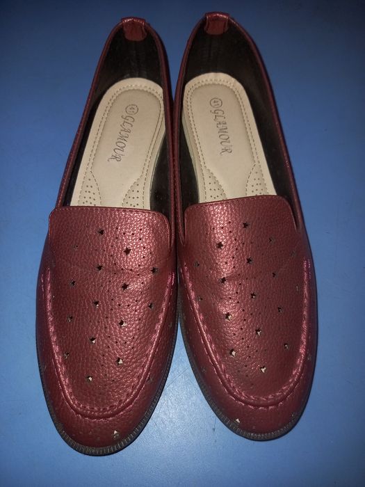 Туфли жен  39-40 р . Новые