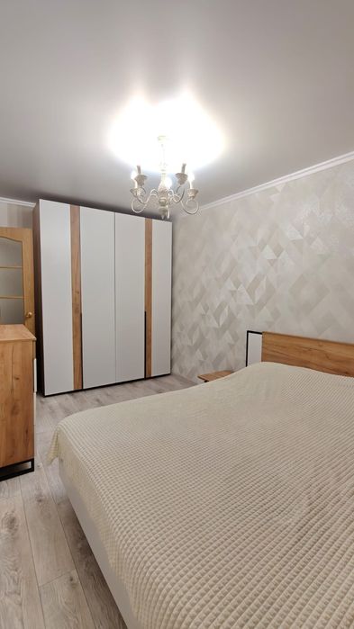 Продам 4х комнатную квартиру