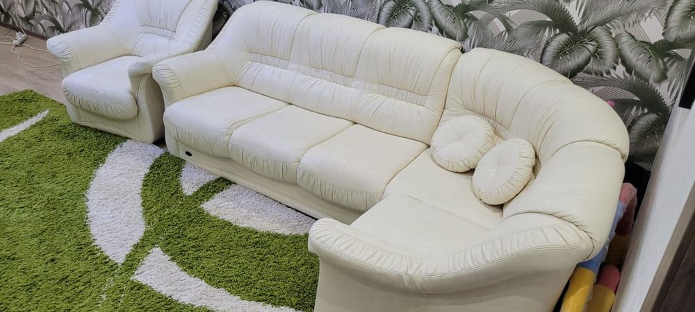 Продаю мягкий уголок