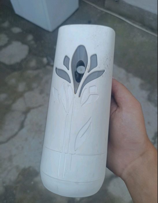 Автоматичен ароматизатор Air Wick Freshmatic (устройство за спрей)