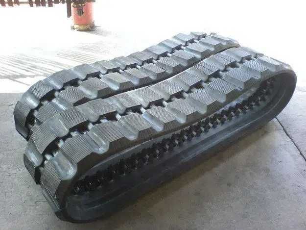 Senila de cauciuc pentru miniexcavator Fiat Hitachi FH30.2