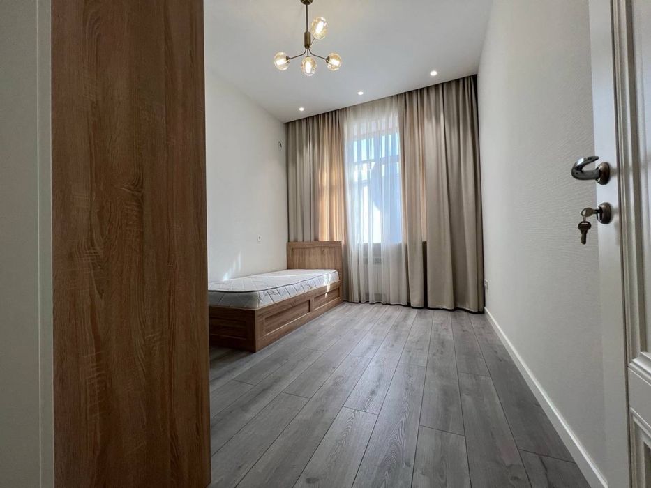 Метро Ойбек! 3х комнатная квартира в самом центре! Прекрасный ремонт