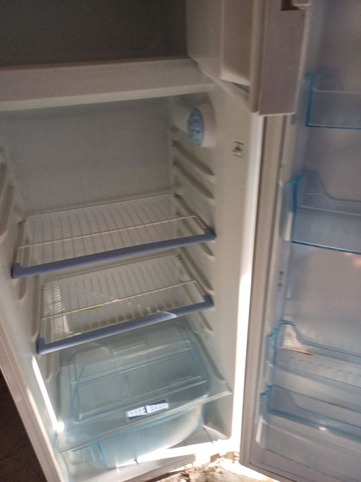 Vand 2 buc frigider Arctic