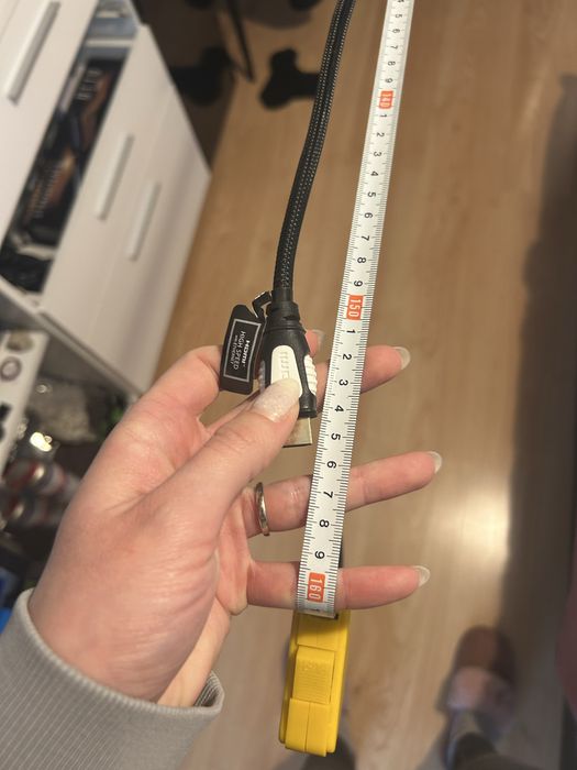 Кабел HDMI с дължина 1.55м.