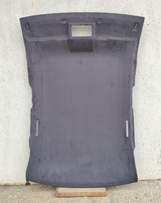 Претапицирани на автомобилни тавани