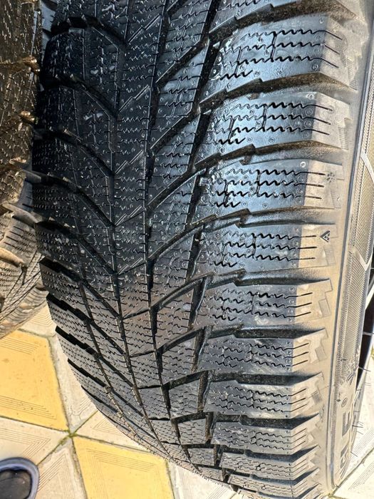 Шины Triangle зимние вместе с дисками.