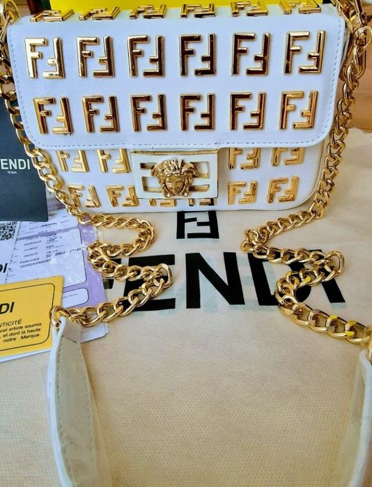Geanta piele naturala,import Italia, certificat,card,saculet,etichetă