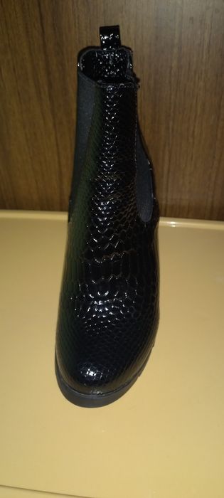 Полусапожки женские.