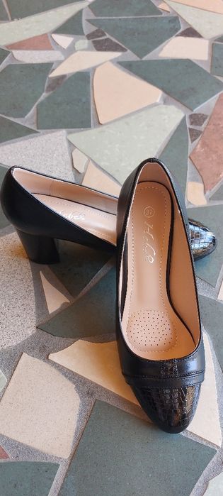 Pantofi dama noi