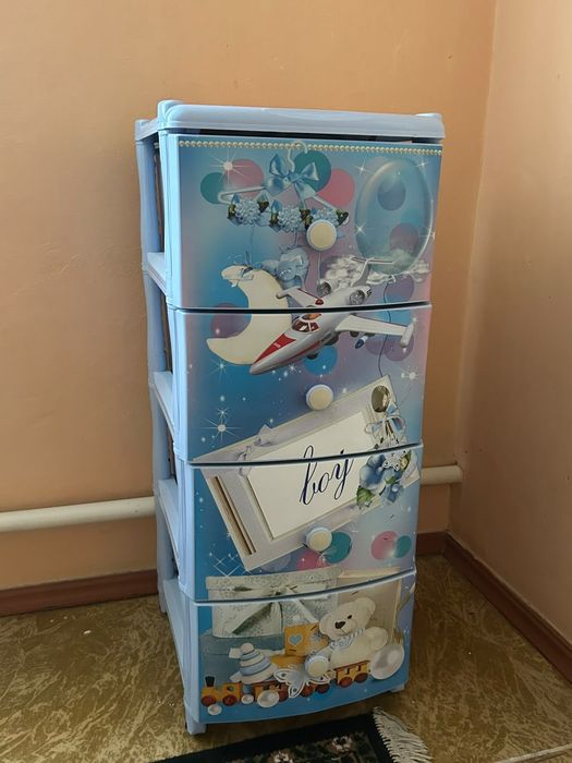 Продаю детскую тумбочку