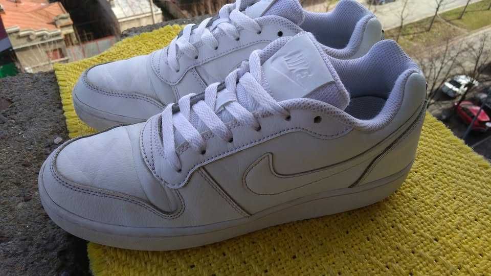 NIKE Ebernon Low White Size 39 5.5 (25 cm)