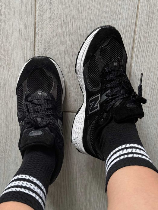 New Balance 2002R
