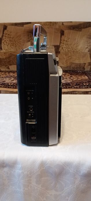 Radio-casetofon SHARP Gf-8585 X