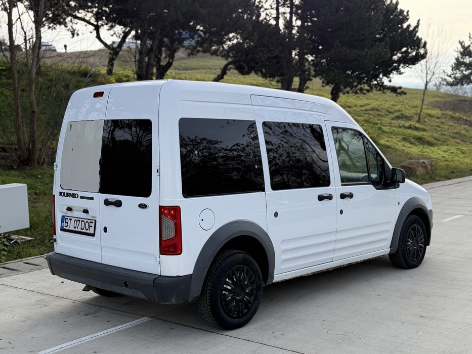 Ford Tourneo Connect 8 Locuri Diesel